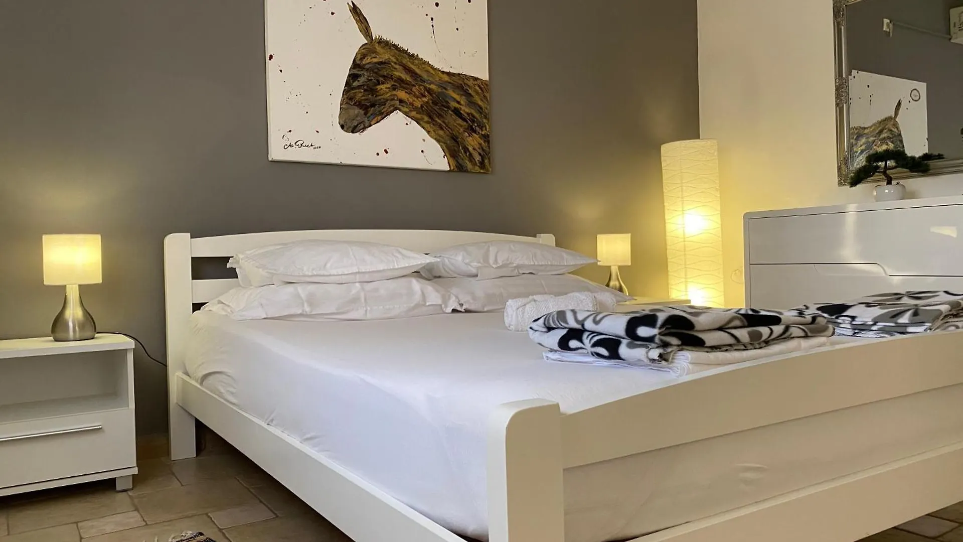 ביבינייה Strandnahes Haus Lolinka Mit Schattiger Terrasse